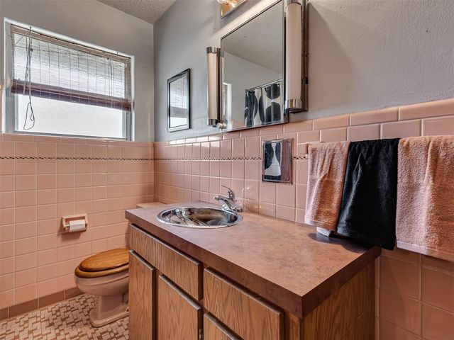 2715 NW 33rd Street, Oklahoma City, OK 73112