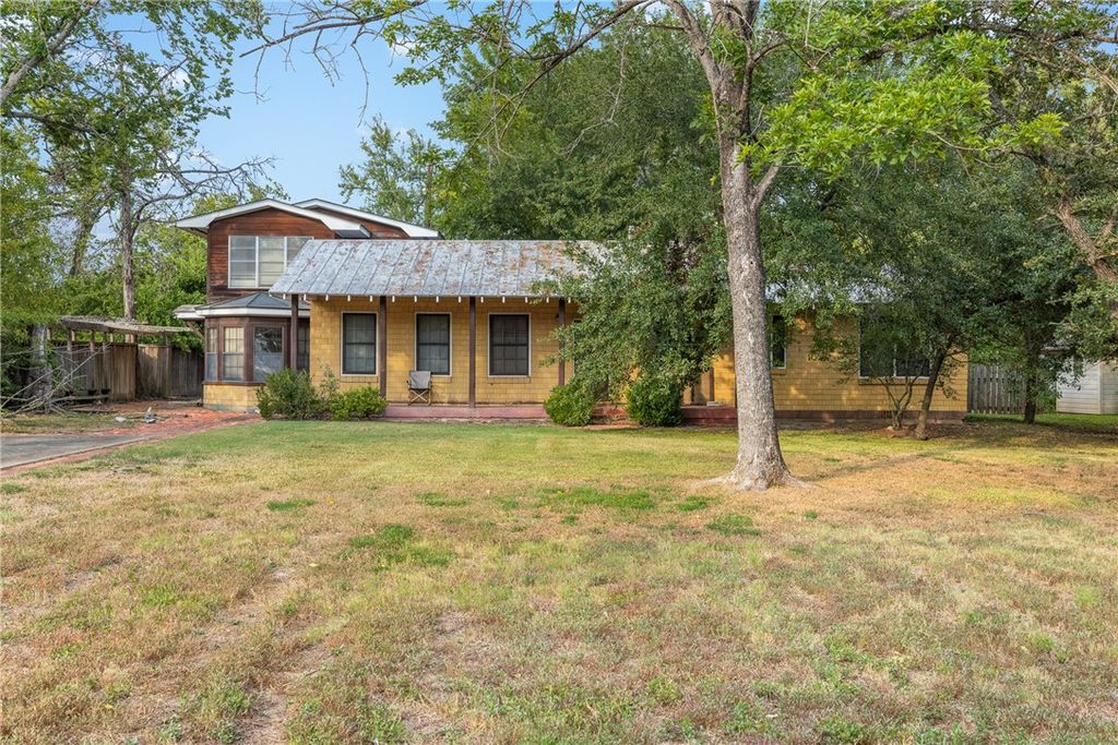 309 Pershing Avenue, College Station, TX 77840 — photo 2