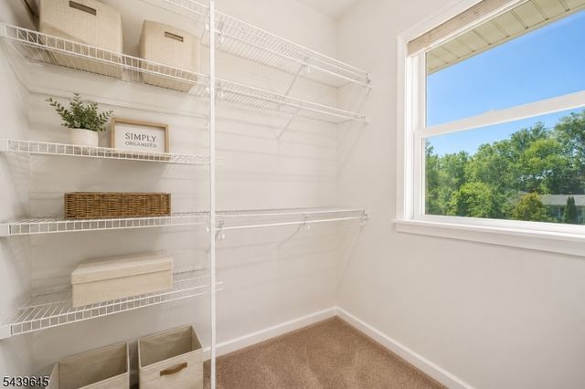 6 Woodbine Cir, New Providence Boro, NJ 07974
