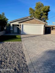 82 W BROOKS Street, Gilbert, AZ 85233
