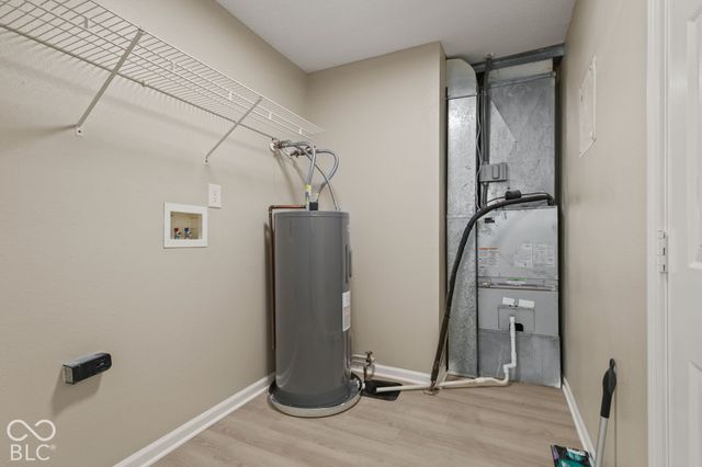 9904 Comb Run Court, Avon, IN 46123