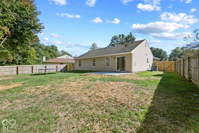 9904 Comb Run Court, Avon, IN 46123