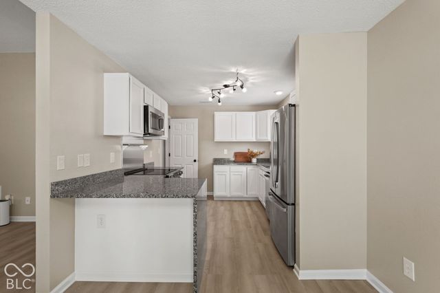 9904 Comb Run Court, Avon, IN 46123