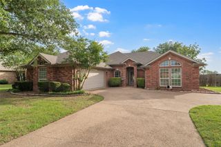 608 Shoal Ridge S, Lorena, TX 76655
