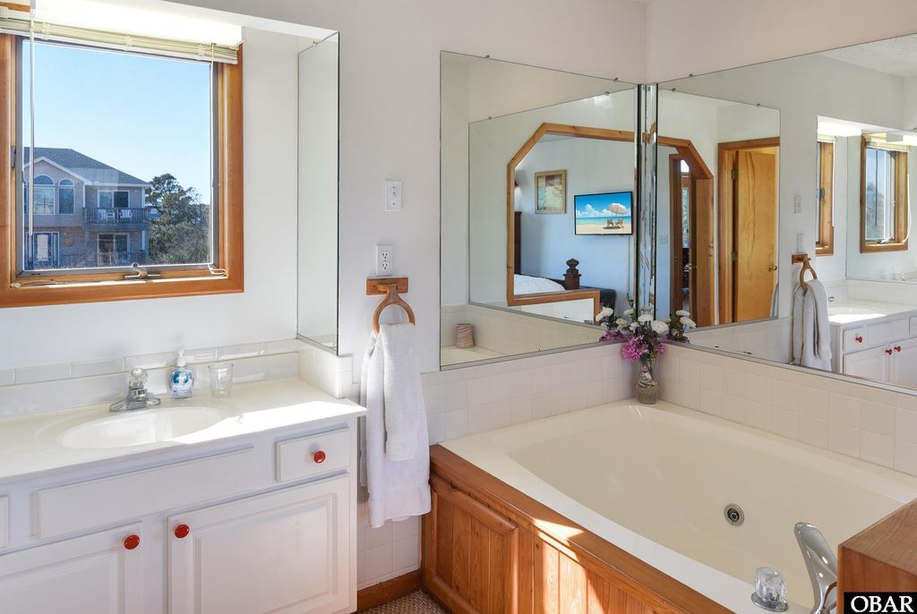 Image 17 of property listing at 811 Corolla Drive Lot 55, Corolla, NC 27927