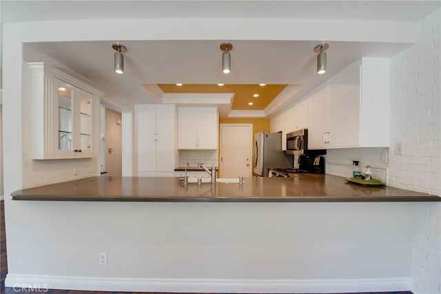 24722 Via Madera, Calabasas, CA 91302