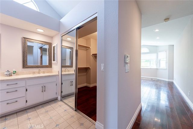 24722 Via Madera, Calabasas, CA 91302