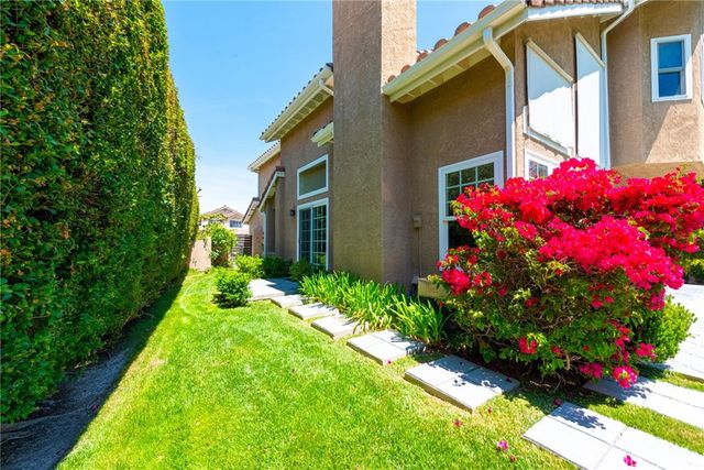 24722 Via Madera, Calabasas, CA 91302