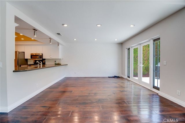 24722 Via Madera, Calabasas, CA 91302