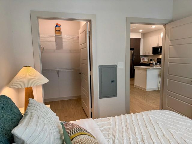 320 Goll ST 2126, Kyle, TX 78640