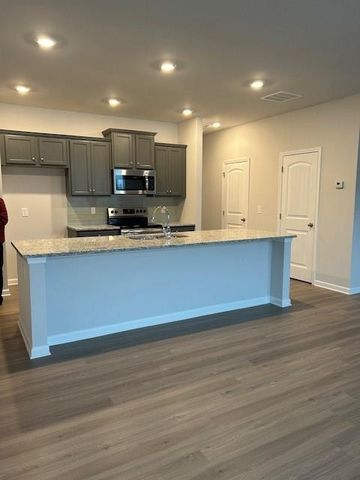 400 WHITETAIL Circle, Canton, GA 30115