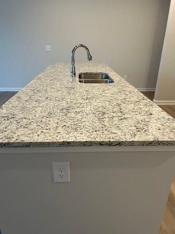 400 WHITETAIL Circle, Canton, GA 30115