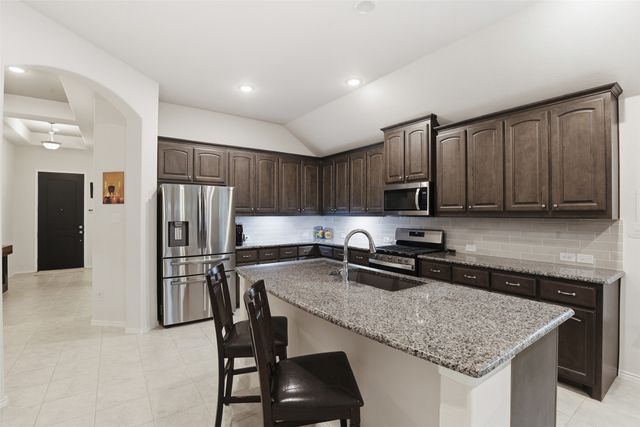 908 Misty Lane, Cleburne, TX 76033