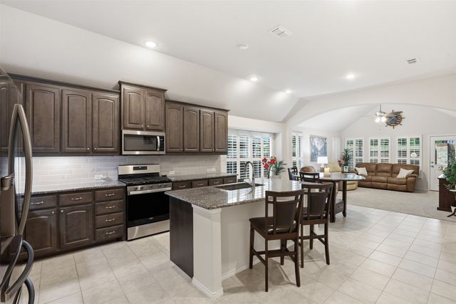 908 Misty Lane, Cleburne, TX 76033
