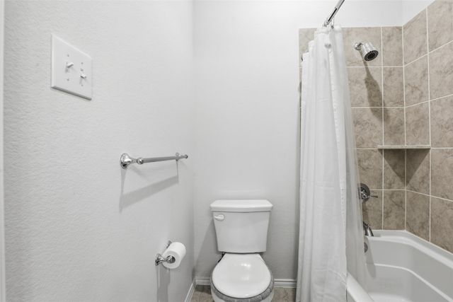 908 Misty Lane, Cleburne, TX 76033