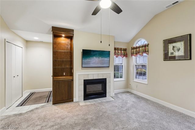 1071 N Jefferson Street B, Medina, OH 44256