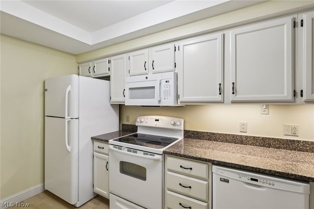 1071 N Jefferson Street B, Medina, OH 44256