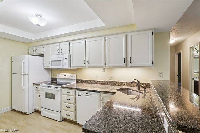 1071 N Jefferson Street B, Medina, OH 44256