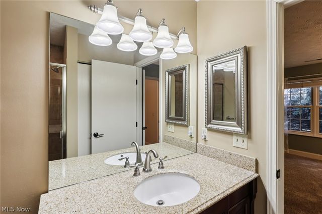 1071 N Jefferson Street B, Medina, OH 44256