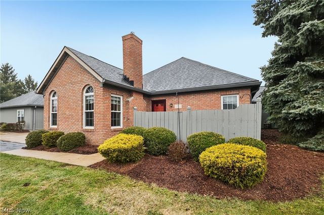 1071 N Jefferson Street B, Medina, OH 44256