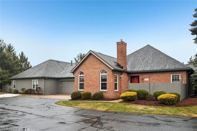 1071 N Jefferson Street B, Medina, OH 44256