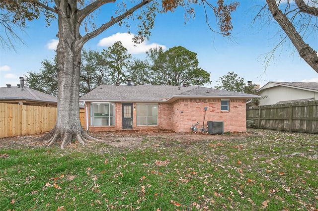 16235 La Terra Drive, Houston, TX 77083