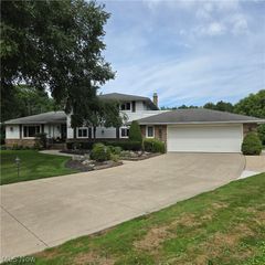 465 Blueberry Circle, Mayfield Village, OH 44143