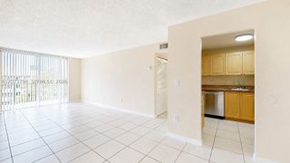 9360 Fontainebleau Blvd 510, Miami, FL 33172