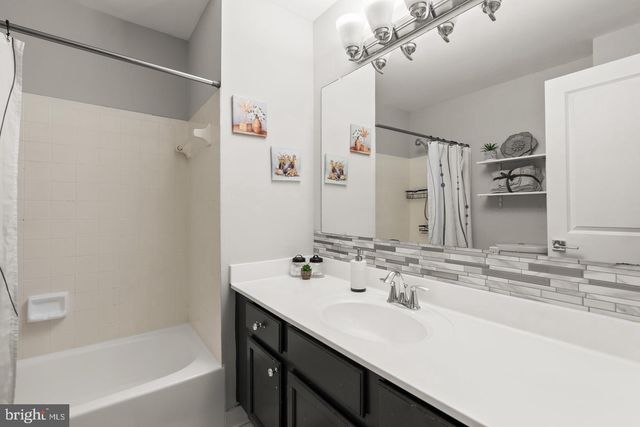 18005 SUNSET LAKE CT, Olney, MD 20832