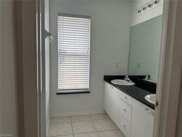 2132 SW 15th ST, Cape Coral, FL 33991