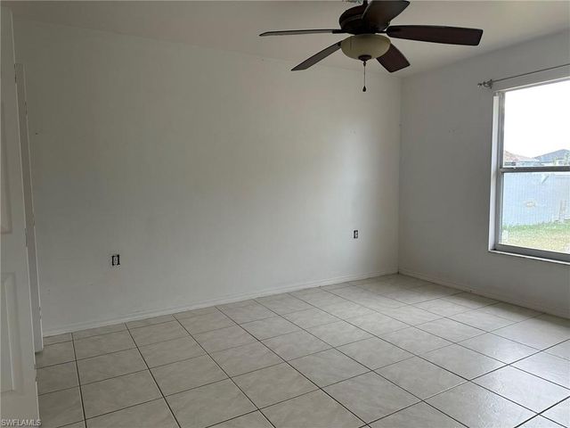 2132 SW 15th ST, Cape Coral, FL 33991