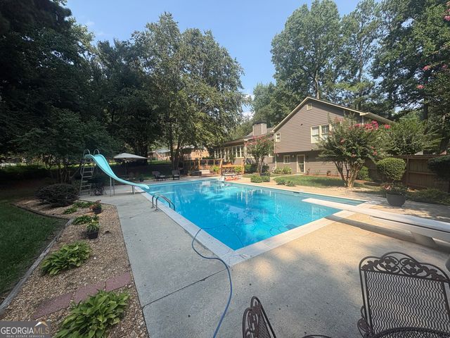 2759 Lanier Drive, Snellville, GA 30078
