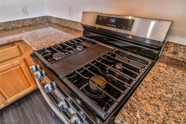 3912 Smokey Fog Avenue 102, North Las Vegas, NV 89081