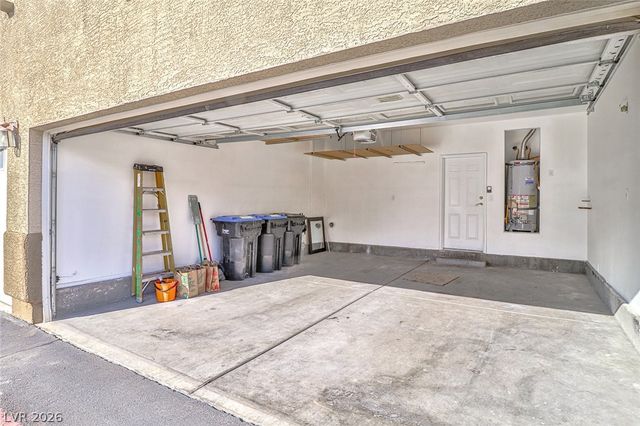 3912 Smokey Fog Avenue 102, North Las Vegas, NV 89081