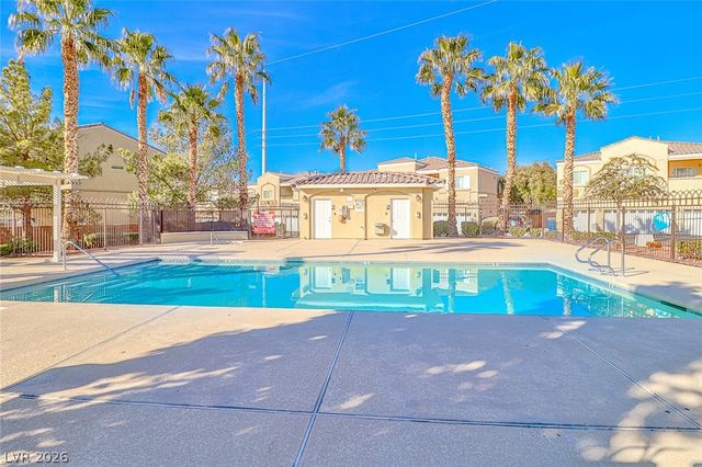 3912 Smokey Fog Avenue 102, North Las Vegas, NV 89081