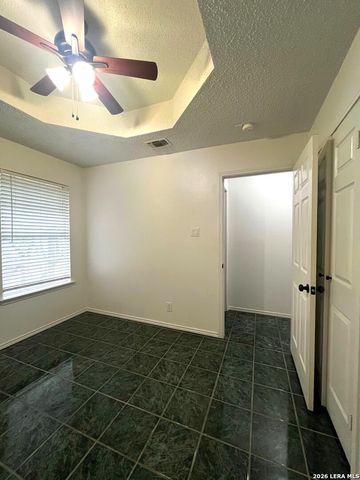 1918 Summerwood Dr, San Antonio, TX 78232