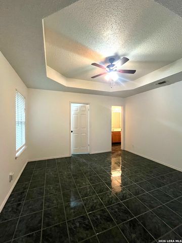 1918 Summerwood Dr, San Antonio, TX 78232