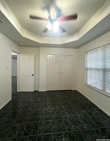 1918 Summerwood Dr, San Antonio, TX 78232