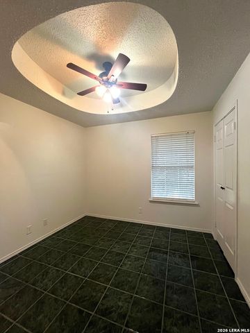 1918 Summerwood Dr, San Antonio, TX 78232