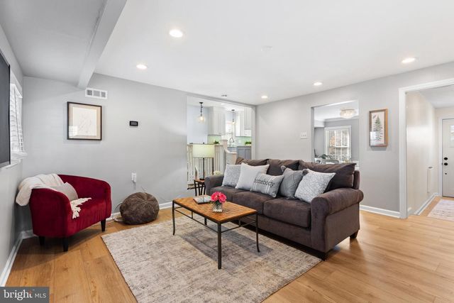 6 E ALBERTSON AVE, Haddon Township, NJ 08108