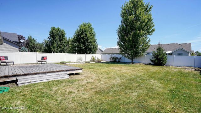2416 N Mackenzie DR, Post Falls, ID 83854