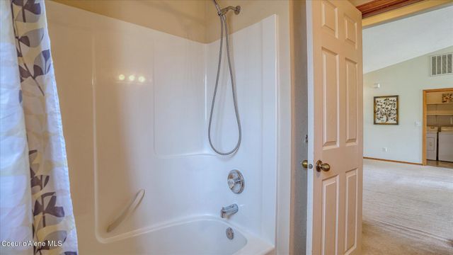 2416 N Mackenzie DR, Post Falls, ID 83854
