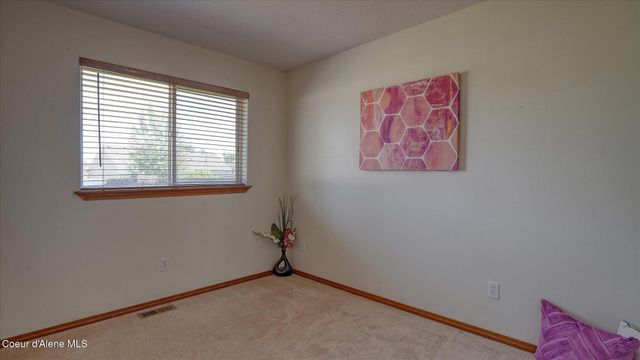 2416 N Mackenzie DR, Post Falls, ID 83854
