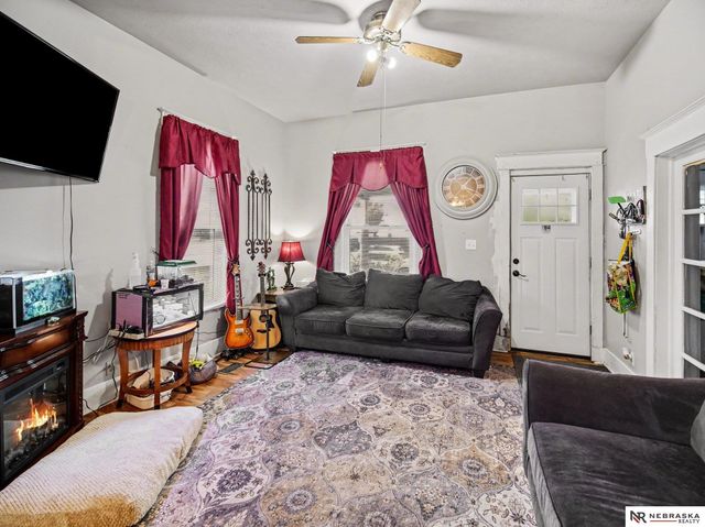 2819 U Street, Lincoln, NE 68503