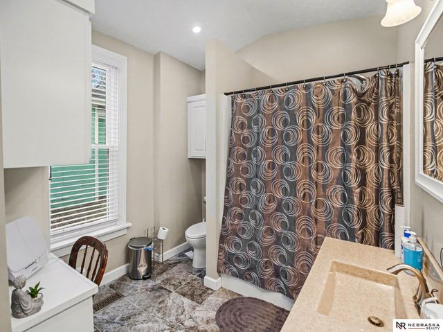 2819 U Street, Lincoln, NE 68503