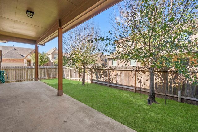 9034 Centennial Drive, Conroe, TX 77384