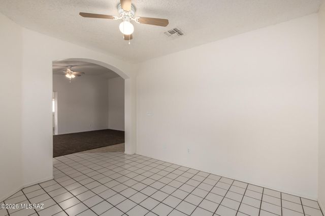 1608 W Mulholland Court, Tucson, AZ 85746