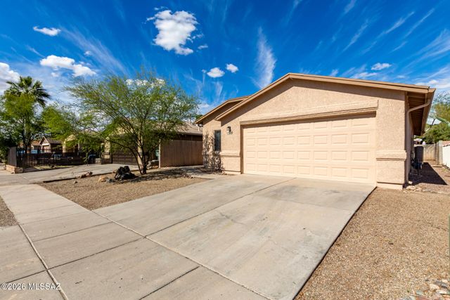 1608 W Mulholland Court, Tucson, AZ 85746
