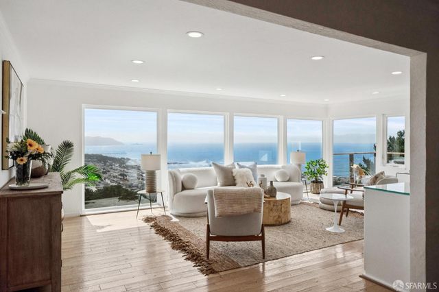 146 Beachview Avenue, Pacifica, CA 94044