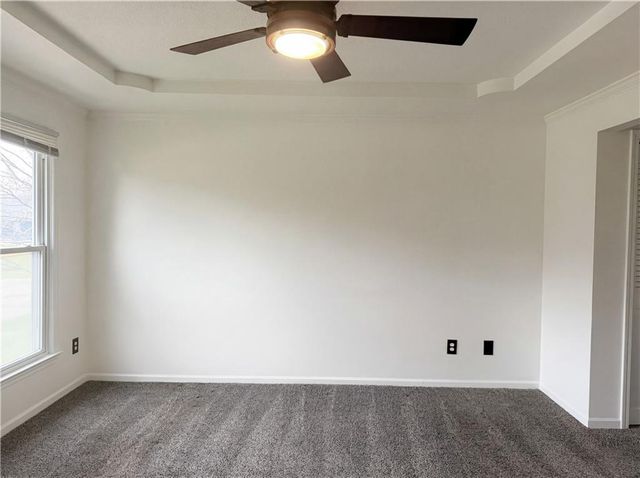 3345 Lake Shore Drive, Blue Springs, MO 64014
